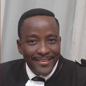  Porte-parole du « Collectif Sauvons le Togo » à la pPremière dissémination des résultats de l’enquête Afrobaromètre Round 5 – Togo , 2013